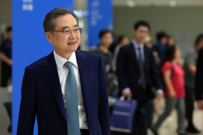 (인천공항=뉴스1) 박정호 기자 = 미국 방문을 마친 조현 외교부 장관이 3일 오후 인천국제공항 2터미널을 통해 귀국하고 있다. 2025.8.3/뉴스1