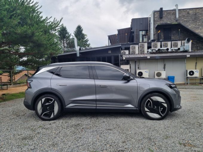 르노 세닉 E-Tech 100% 일렉트릭. /사진=강주헌 기자