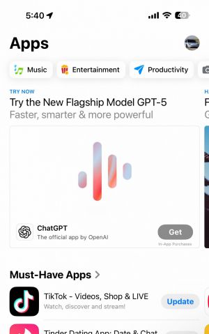 오픈AI이 새로 공개한 GPT-5가 애플 앱스토어의 '사용해 보세요(TRY NOW)' 영역에 배치된 이미지. /사진=일론 머스크 X