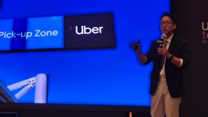 송진우 우버 택시 총괄이 기자 간담회에서 발언하고 있다./사진=이찬종 기자