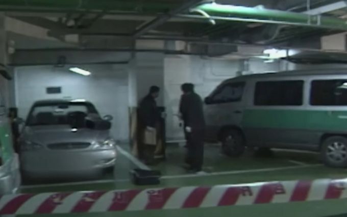 2001년 12월 21일 오전 10시 대전 서구 둔산동에 있는 국민은행 지하주차장에 검은 복면을 쓴 괴한 2명이 나타났다. 이들은 은행 관계자 3명이 현금 가방을 내려 옮기는 순간을 노려 권총으로 협박했고 3억원이 들어있는 가방을 챙겨 달아났다./사진=SBS