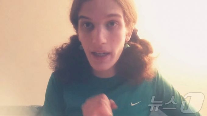 미니애폴리스 성당 총격 사건의 용의자로 지목된 로빈 웨스트먼이 유튜브에 게시했던 영상에서 발언하는 모습. 해당 영상은 웨스트먼이 직접 촬영한 것으로, 현재는 삭제된 상태다. /로이터=뉴스1