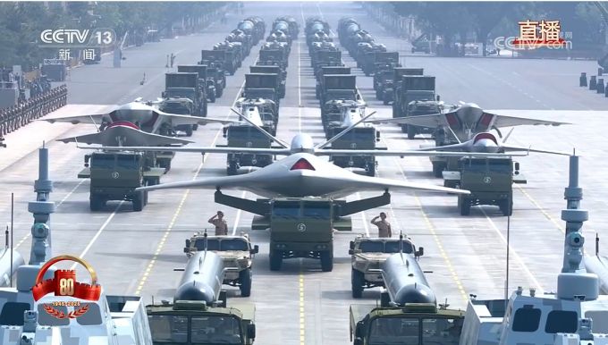 중국 전승절 열병식에 공개된 무인 전투기/사진=CCTV 갈무리