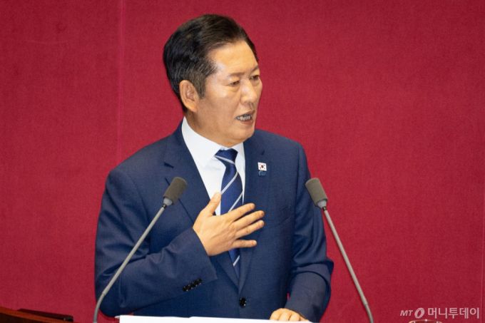 정청래 더불어민주당 대표가 9일 서울 여의도 국회에서 열린 제429회 국회(정기회) 제2차 본회의에서 교섭단체 대표 연설을 하고 있다. /사진=뉴스1