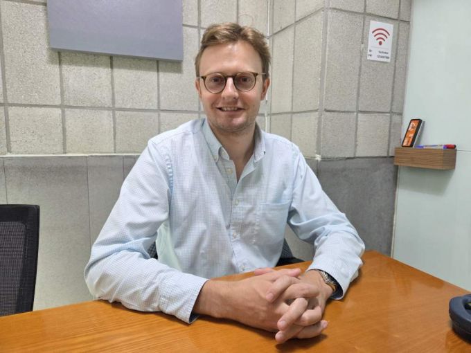 영국인 오웬 콜리어 씨가 머니투데이와 인터뷰하고 있다. /사진=배한님 기자