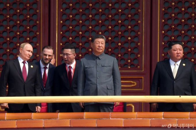 (평양 노동신문=뉴스1) = 북한 노동당 기관지 노동신문은 3일 김정은 당 총비서가 중국인민항일전쟁 및 세계반파쇼전쟁승리(전승절) 80돌(주년) 기념행사에 참석한 사실을 4일 보도했다.   [국내에서만 사용가능. 재배포 금지. DB 금지. For Use Only in the Republic of Korea. Redistribution Prohibited]  rodongphoto@news1.kr  Copyright (C) 뉴스1. All rights reserved. 무단 전재 및 재배포,  AI학습 이용 금지.