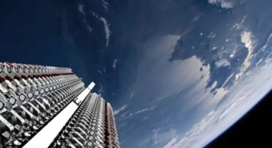 배치 전의 스타링크 위성 /사진=SpaceX 제공