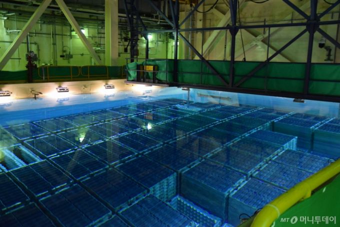 경북 경주에 위치한 월성원자력본부 월성 2호기의 사용후핵연료 습식저장시설(수조)의 모습. / 사진=머니투데이DB