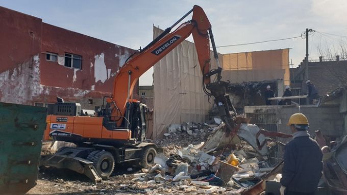 파주시 성매매집결지 내 무허가 건축물 1개 동을 전면 철거하는 제14차 행정대집행. /사진제공=파주시