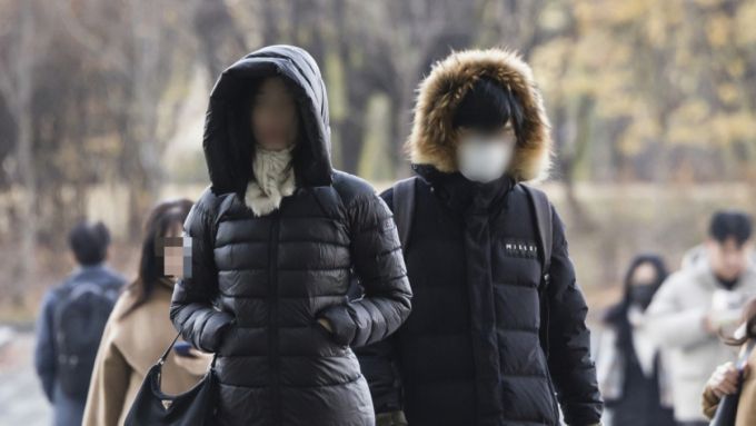 금요일인 5일 한파가 이어지면서 아침 기온이 -11도까지 떨어지겠다. 일부 지역에선 아침까지 눈 또는 비가 내리겠다. /사진=뉴시스