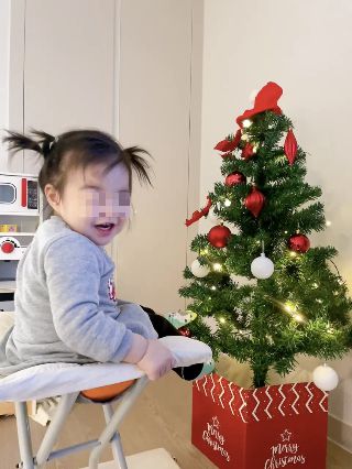 옛날엔 가족들만의 사진첩에 담겨 옷장 안에 보관되던 아름다운 추억들이 이제는 누구나 볼 수 있는 공간에 올라오기 쉽게 됐다. /사진=최우영 기자