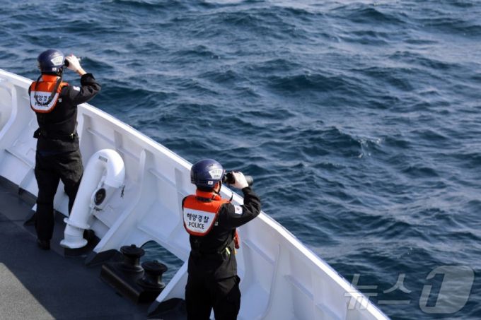 제주 추자도에서 실종된 70대 낚시객에 대한 수색 작업이 3일째 이어지고 있다. 자료사진./사진=뉴스1