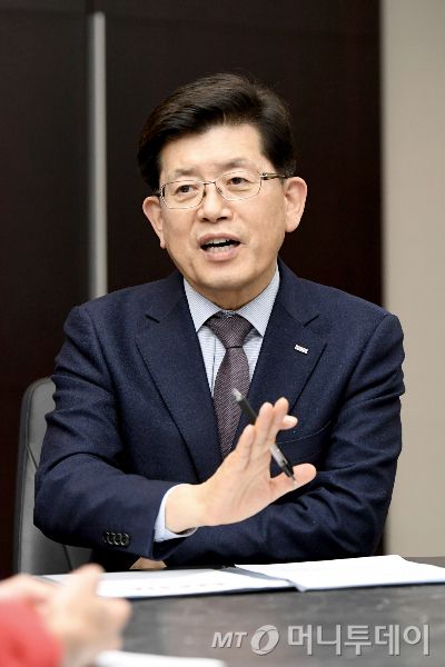 빈대인 BNK금융지주 회장./사진제공=BNK금융지주