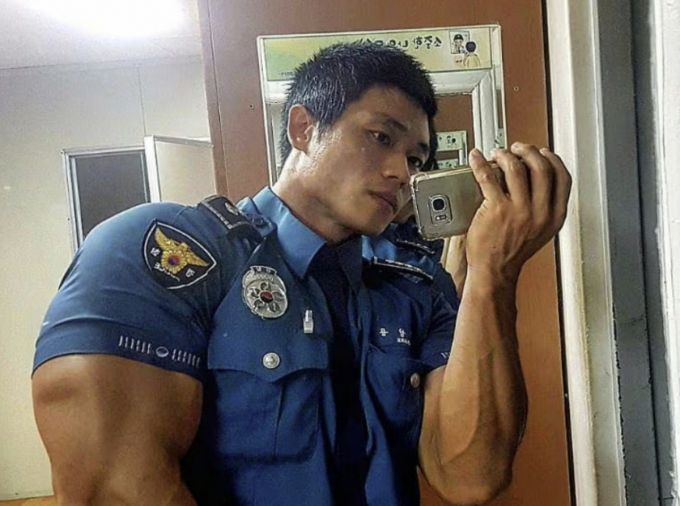 기부 달력 제작을 시작한 박성용 경위/사진=SNS