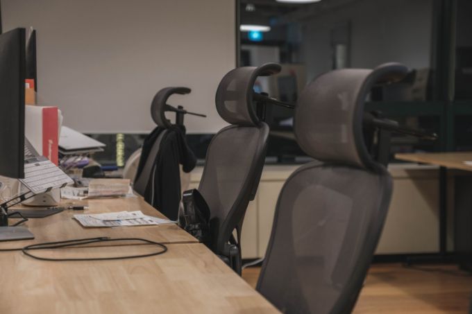 허먼밀러 의자 /사진=화이트큐브 제공