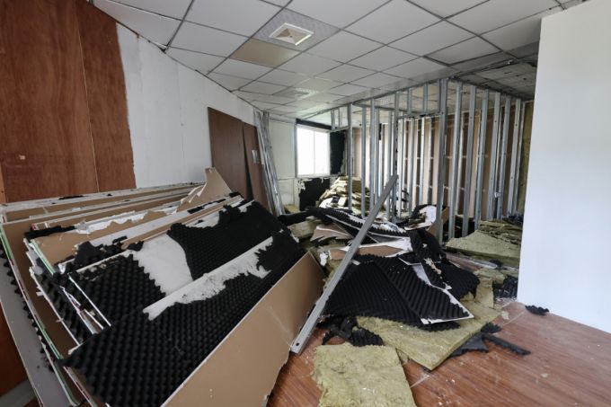 캄보디아 프놈펜 외곽 온라인스캠범죄로 단속된 건물의 모습/사진=뉴스1