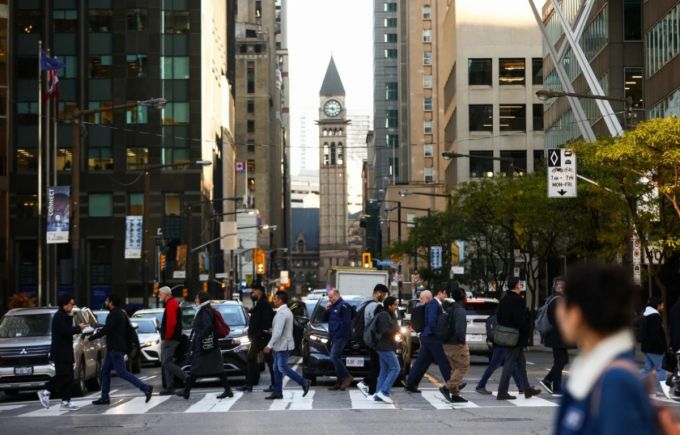 캐나다 정부가 글로벌 창업 인재 유치를 위해 도입했던 '스타트업 비자 프로그램'이 결국 폐지 수순을 밟게 됐다. 사진은 캐나다 한 도심 거리 전경. /사진=블룸버그