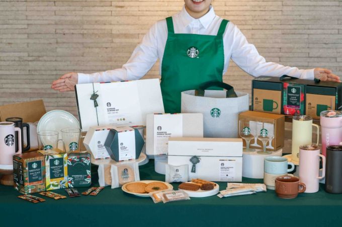 스타벅스 설 기프트 상품. 다음달 2일까지 쿠키·커피·머그·텀블러 등을 온라인 애플케이션 등을 통해 사전예약할 수 있다. /사진제공=스타벅스 코리아