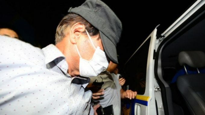 수락산 묻지마 살인 사건의 범인 김학봉이 자수 직후 경찰 호송차에 탑승하는 모습. /사진=뉴스1