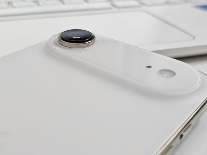 아이폰 에어 카메라 모듈. /사진=김승한 기자