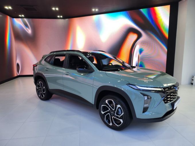 8일 서울 강남구 도산대로 '더 하우스 오브 지엠'에 신형 트랙스 크로스오버가 배치돼있다. /사진=정한결 기자.