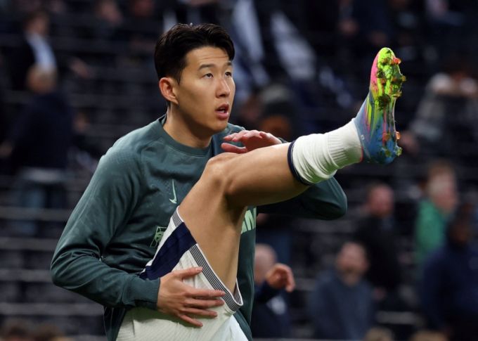 축구선수 손흥민(33)에게 임신을 빌미로 금전을 요구한 여성이 공갈 혐의로 수사를 받고 있는 가운데 운동선수나 연예인 등 얼굴이 알려진 유명인을 대상으로 한 관련 사건들이 다시금 주목 받고 있다./사진=뉴스1