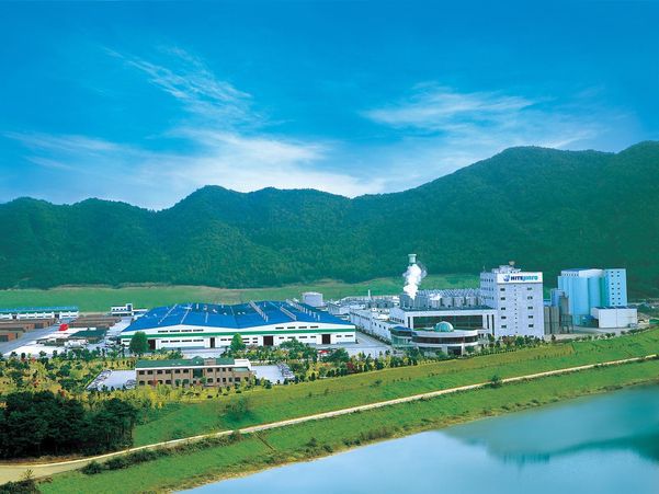강원도 홍천의 하이트진로 강원공장 전경. 하이트진로 3개 맥주공장 중 가장 규모가 크다.