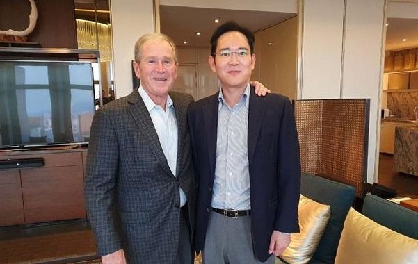 지난해 5월 방한한 부시 전 대통령과 면담한 이재용 삼성전자 부회장. /삼성전자 제공
