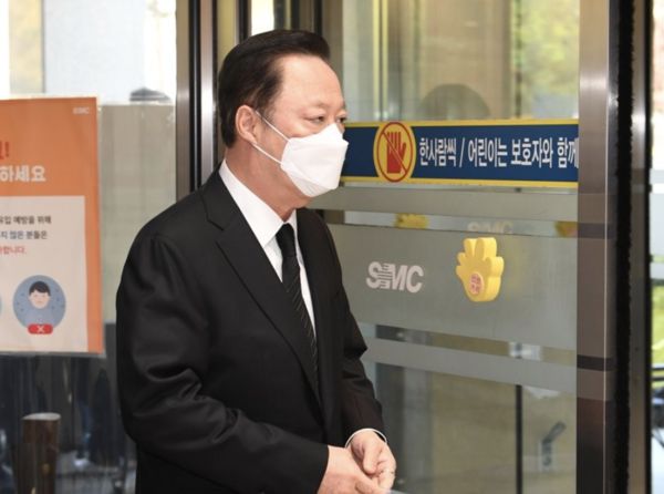 고 이건희 회장 빈소 찾은 박용만 회장. /연합뉴스