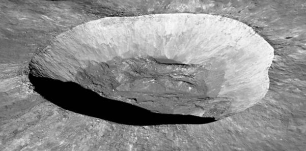 달에 있는 조르다노 브루노 분화구./NASA