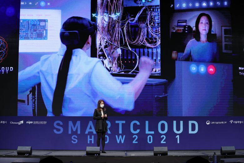 제나 리 MS IoT&MR 아시아기술영업부문 총괄이 '디지털 트윈'에 대해 소개하고 있다. /조선비즈