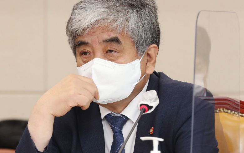 한상혁 방송통신위원장이 지난달 29일 서울 여의도 국회에서 열린 과학기술정보방송통신위원회 전체회의에 출석해 있다. /공동취재단