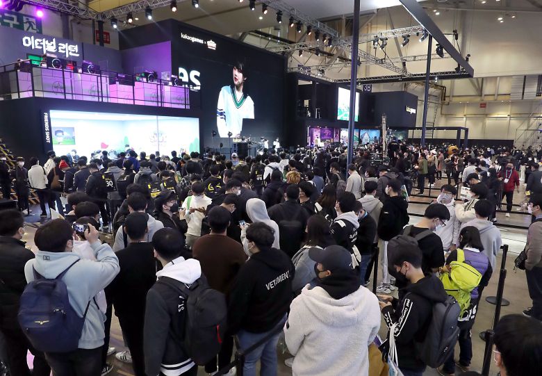 지난 2021년 11월 부산 벡스코에서 열린 국제게임전시회 지스타 2021 모습. /연합뉴스