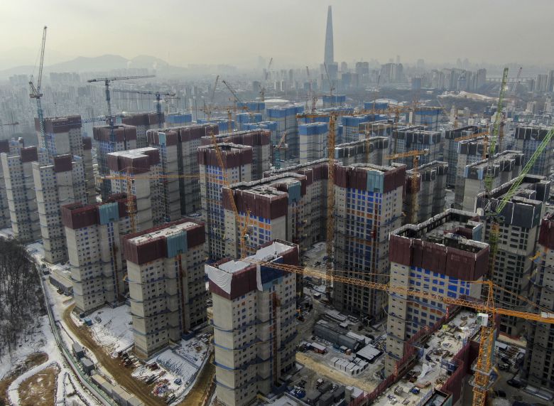 서울 강동구 둔촌주공아파트 재건축 현장(올림픽파크포레온)의 모습. /뉴스1