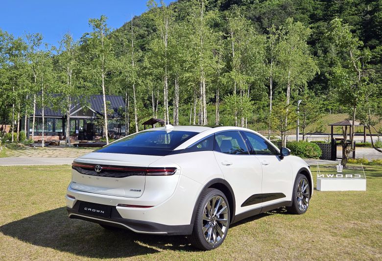 도요타 크라운. /고성민 기자