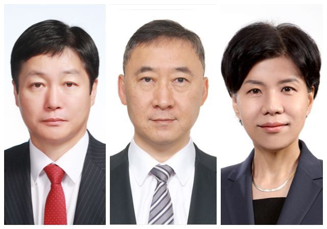 장재훈 로데물산 대표이사 부사장(왼쪽), 박익진 롯데쇼핑 e커머스사업부 대표 부사장(가운데), 김소연 롯데AMC 대표이사 전무. /롯데 제공