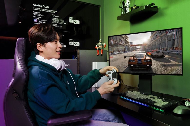 LG디스플레이는 게이밍 OLED 패널 최초로 주사율이 480Hz에 달하는 제품을 CES 2024에 처음 공개했다./LG디스플레이 제공
