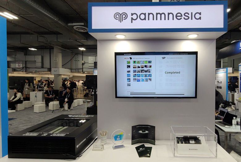 ‘CXL 탑재 AI 가속기’로 혁신상을 수상한 파네시아 부스 모습 / 이광영 기자