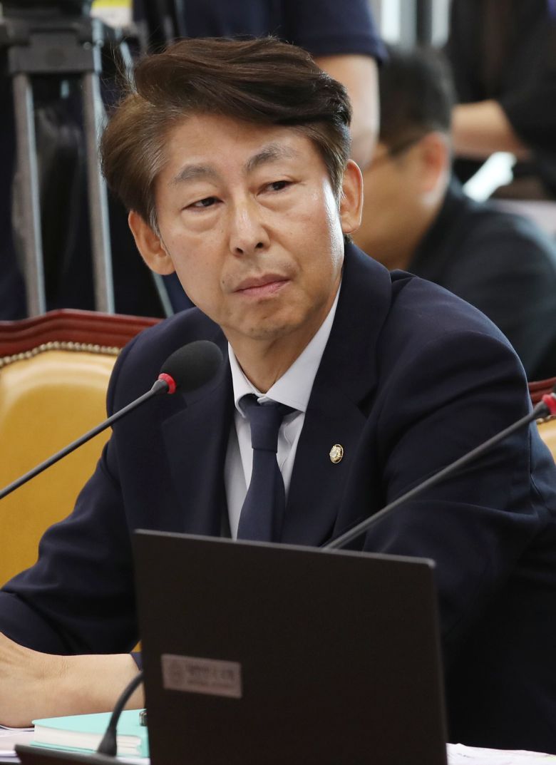 이훈기 더불어민주당 의원. /뉴스1