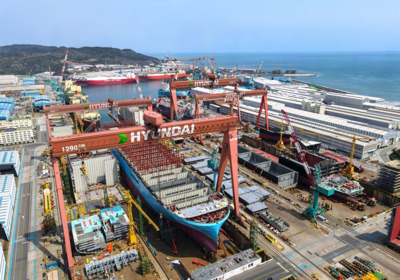 HD현대중공업 조선소. /HD현대중공업 제공