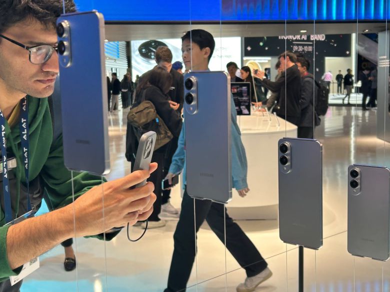 삼성전자 갤럭시S25 엣지. /바르셀로나=김민국 기자