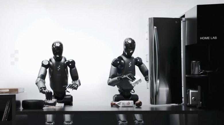 미국 로봇 스타트업 '피규어AI'가 공개한 가정용 휴머노이드 로봇 '헬릭스'./피규어AI 유튜브 캡처