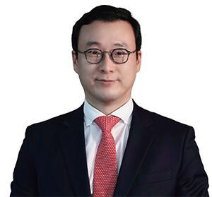 고태봉 iM증권 리서치 본부장- 연세대 경영대학원, AAP(Advanced Analyst Program), 현 산업통상자원부 알키미스트 그랜드챌린지 위원, 현 민관합동 ‘Tech2Biz포럼’ 위원, 전 IBK투자증권 리서치센터 그룹장, 전 과학기술정보통신부 정보통신 연구개발 심의위원
