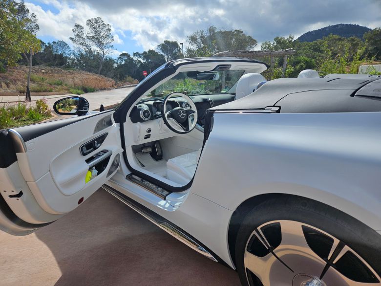 메르세데스-벤츠 마이바흐 SL680 모노그램. /권유정 기자