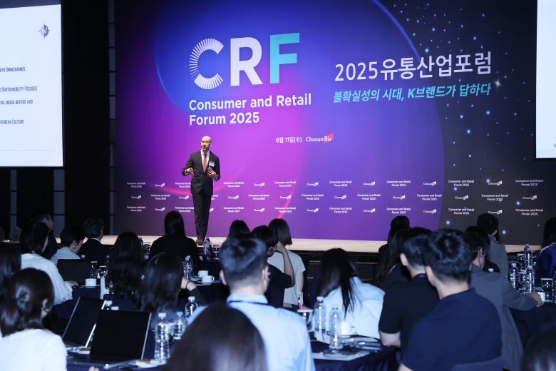 11일 서울 소공동 웨스틴조선호텔 그랜드볼룸에서 열린 ‘2025 조선비즈 유통산업포럼’에 참석한 윌 와츠(Will Watts) W 글로벌 이노베이션 대표(수석 컨설턴트)가 기조연설을 하고 있다. /조선비즈