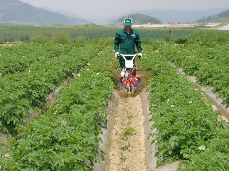 아세아텍이 생산한 농기계 모습./아세아텍 제공
