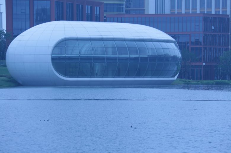 화웨이 상하이연구센터에 있는 누에고치 모양의 미디어센터. /조선비즈