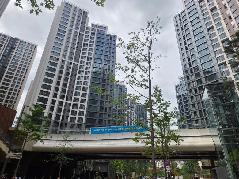 지난 2일 서울 서초구 잠원동 메이플자이 전경./방재혁 기자