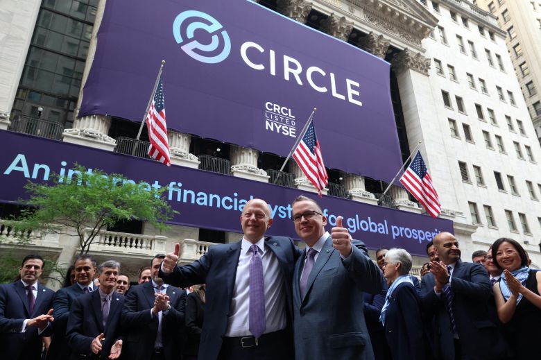 스테이블코인 USDC를 발행하는 서클이 지난 6월 5일(현지 시각) 미국 뉴욕 증권거래소(NYSE)에서 기업공개(IPO) 행사를 열었다. /로이터 연합뉴스