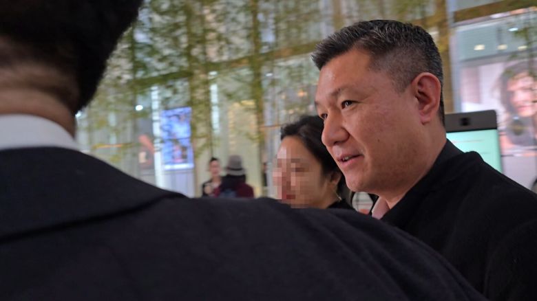 김홍철 코리아세븐 대표가 15일 서울 송파구 롯데월드타워에서 열리는 2026 상반기 롯데 VCM(Value Creation Meeting·옛 사장단 회의)에 참석하고 있다. /VCM 공동취재단